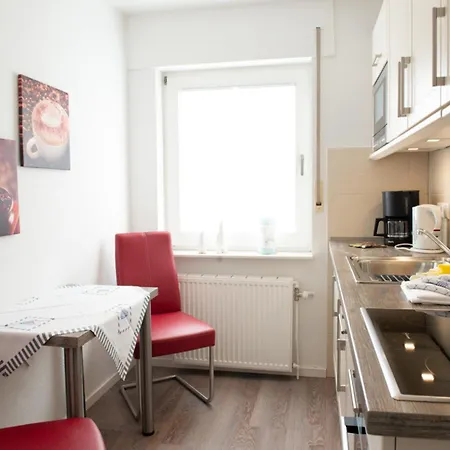 Clipper Apartment *